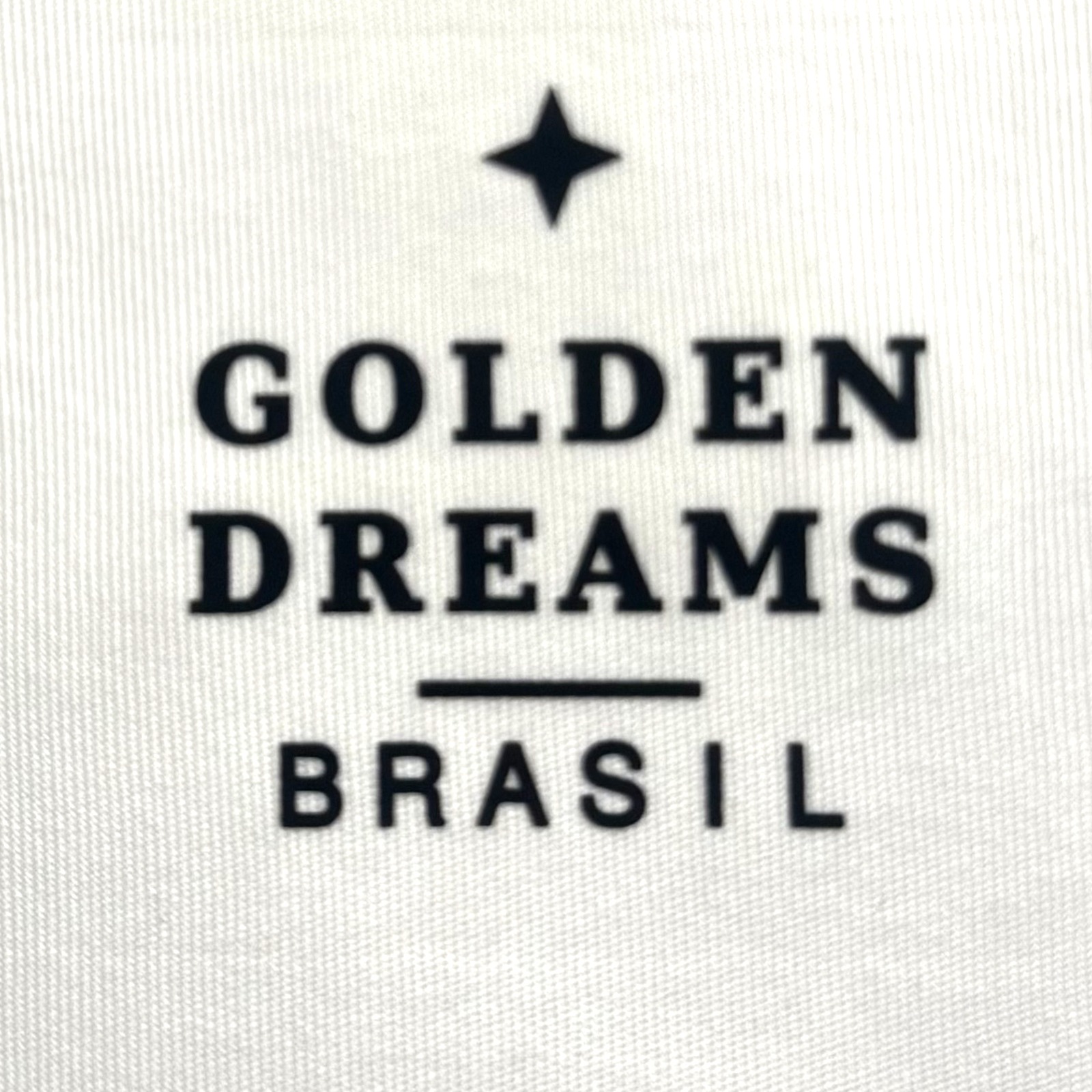 Transfer Dannebrog · marca Golden Dreams Brasil aplicada no duvet
